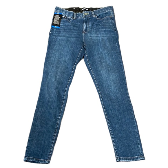 Dkny - Women’s Bleecker Shaping Skinny Jeans - Picture 4 of 4